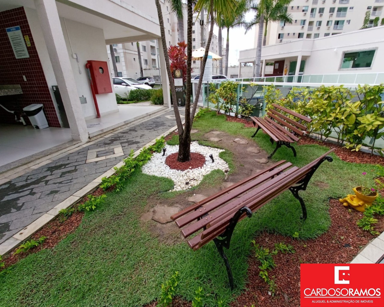 Apartamento - Buraquinho