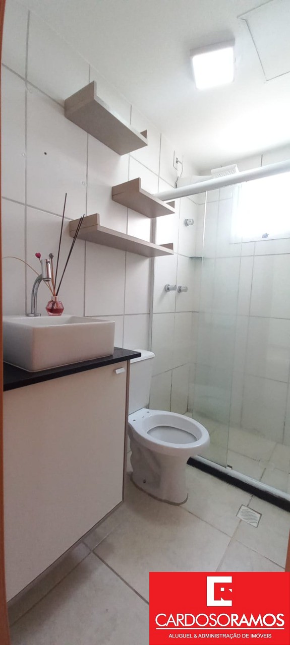 Apartamento - Buraquinho