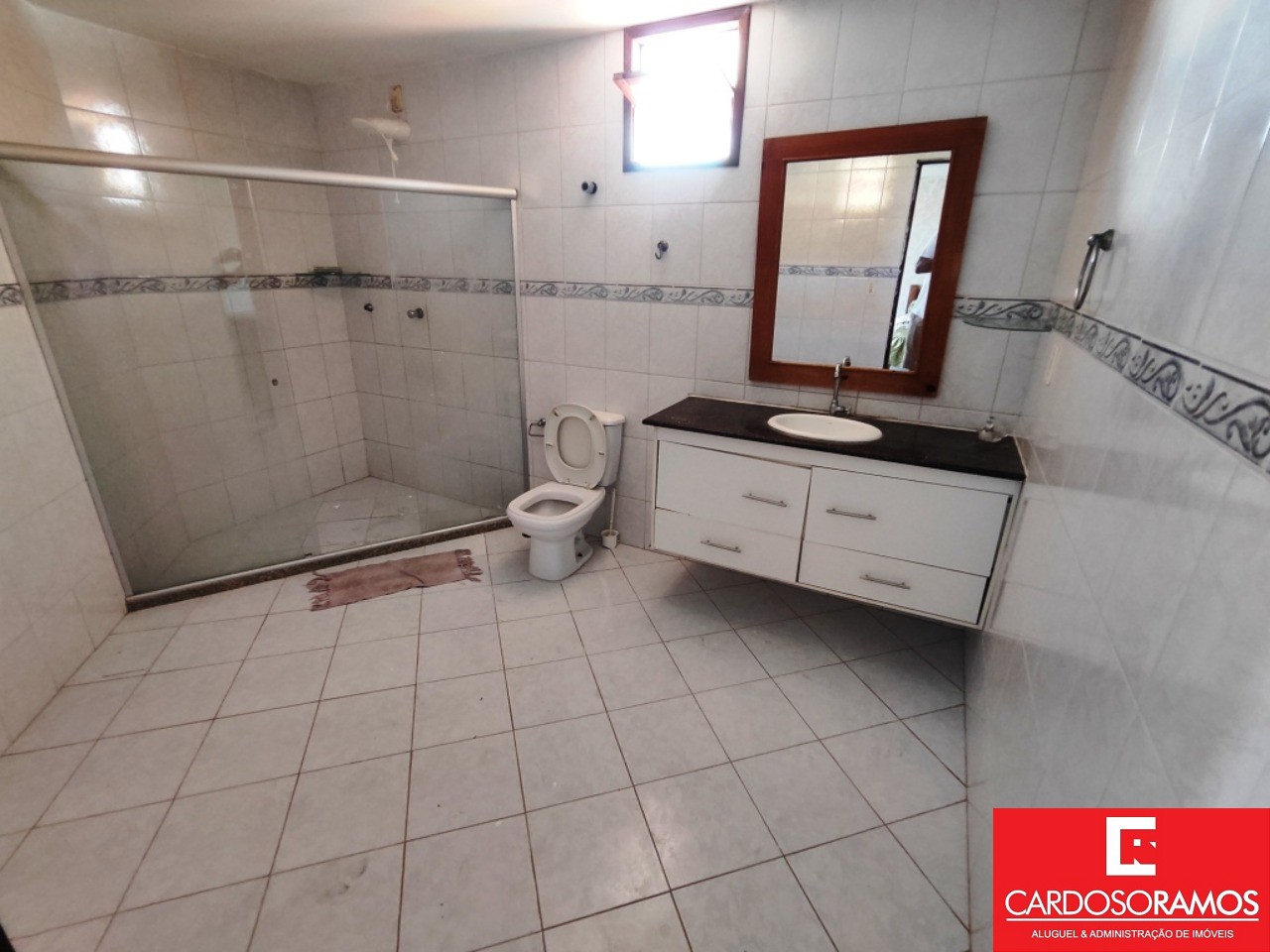 Casa para alugar com 4 quartos, 250m² - Foto 17
