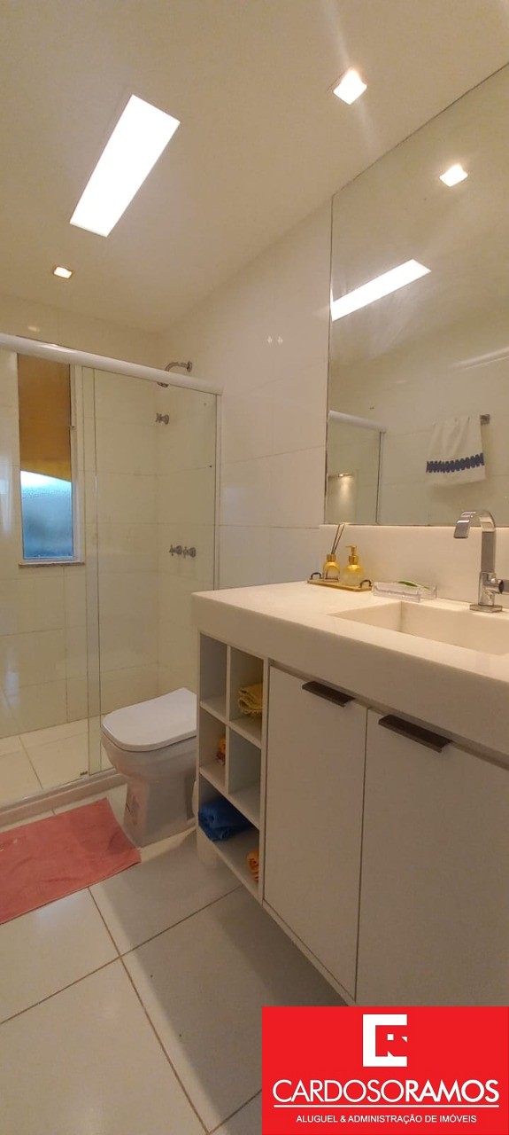 Apartamento - Buraquinho