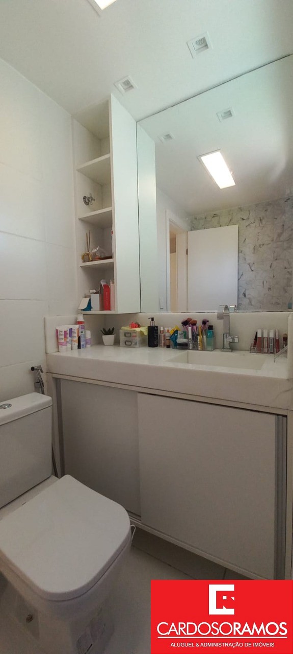 Apartamento - Buraquinho