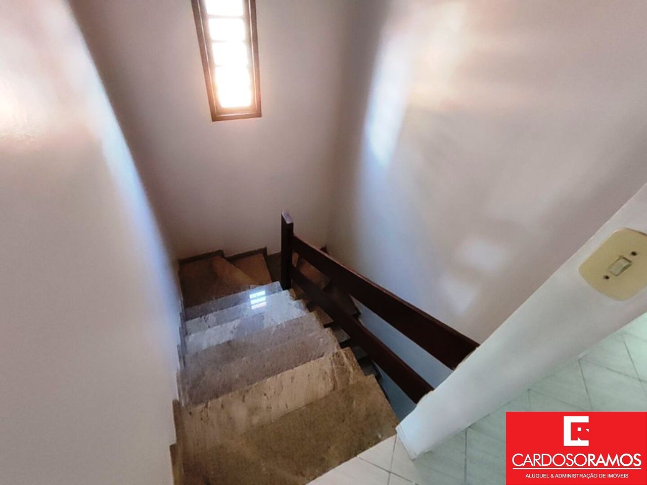 Casa para alugar com 4 quartos, 250m² - Foto 15