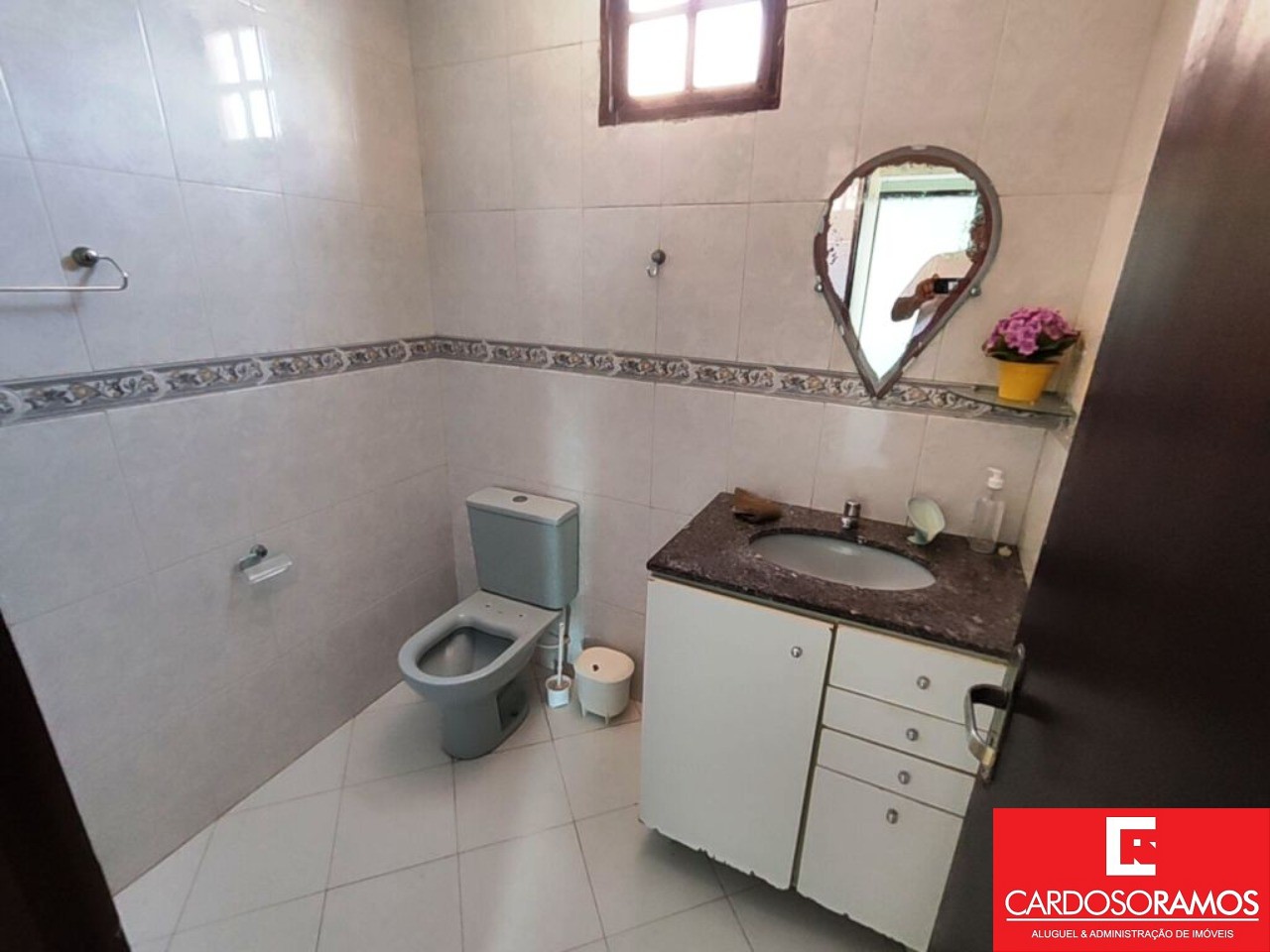 Casa para alugar com 4 quartos, 250m² - Foto 21