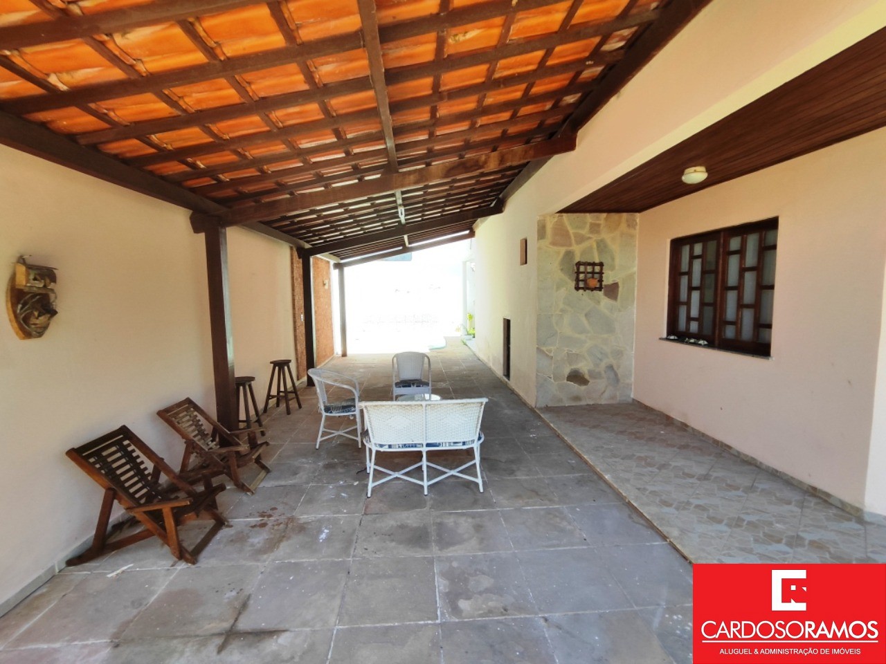 Casa para alugar com 4 quartos, 250m² - Foto 5