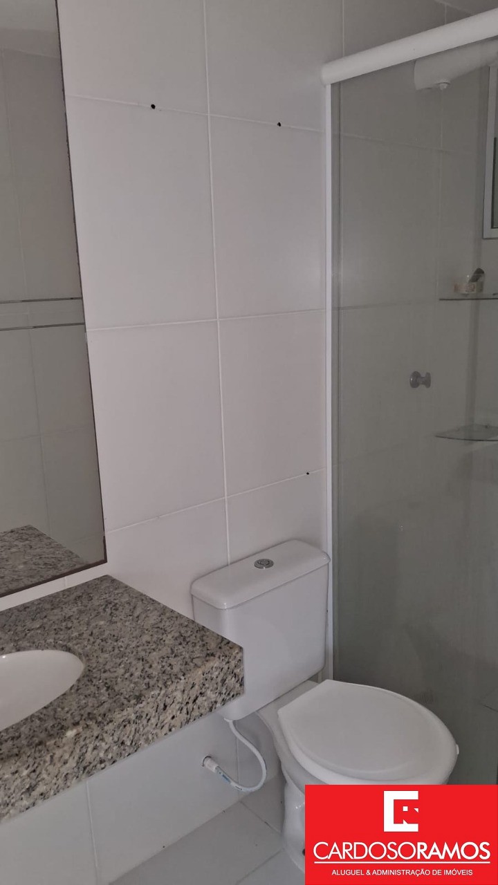 Apartamento - Buraquinho