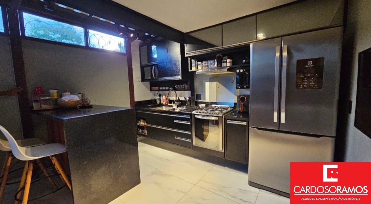 Apartamento - Buraquinho