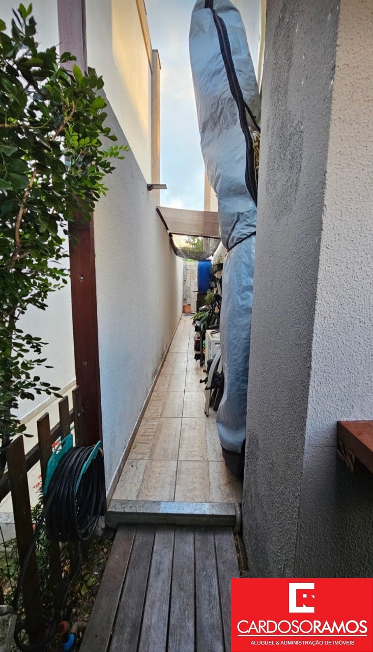 Apartamento - Buraquinho