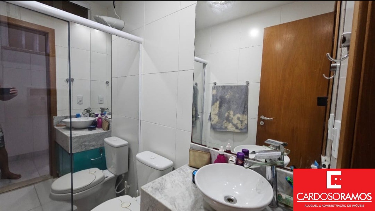 Apartamento - Buraquinho