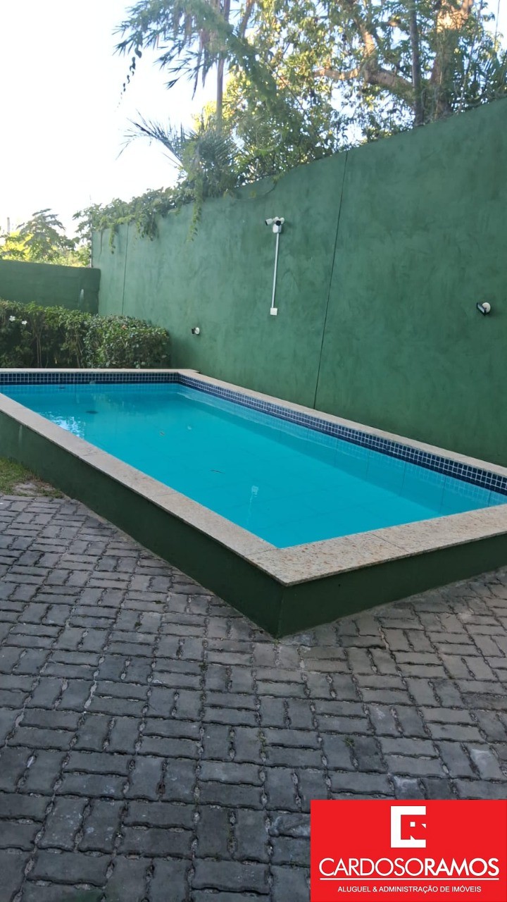 Apartamento - Buraquinho