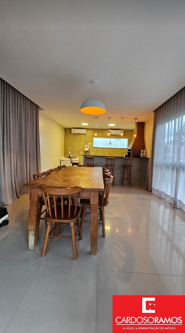 Apartamento - Buraquinho
