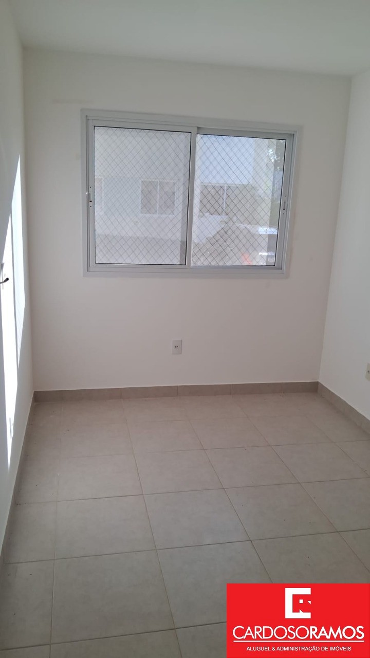 Apartamento - Buraquinho