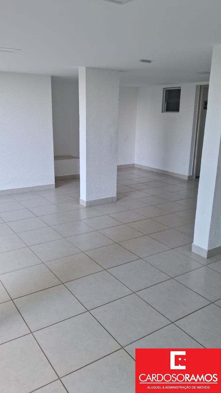 Apartamento - Buraquinho