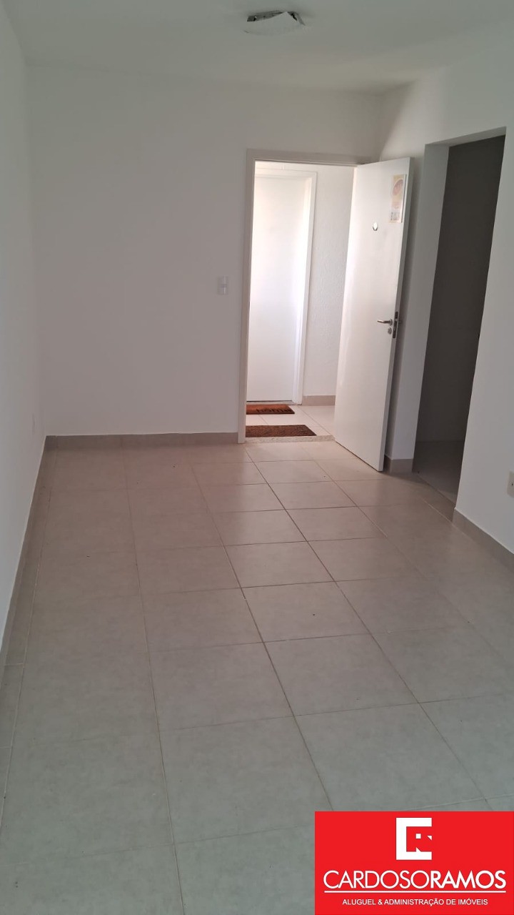 Apartamento - Buraquinho