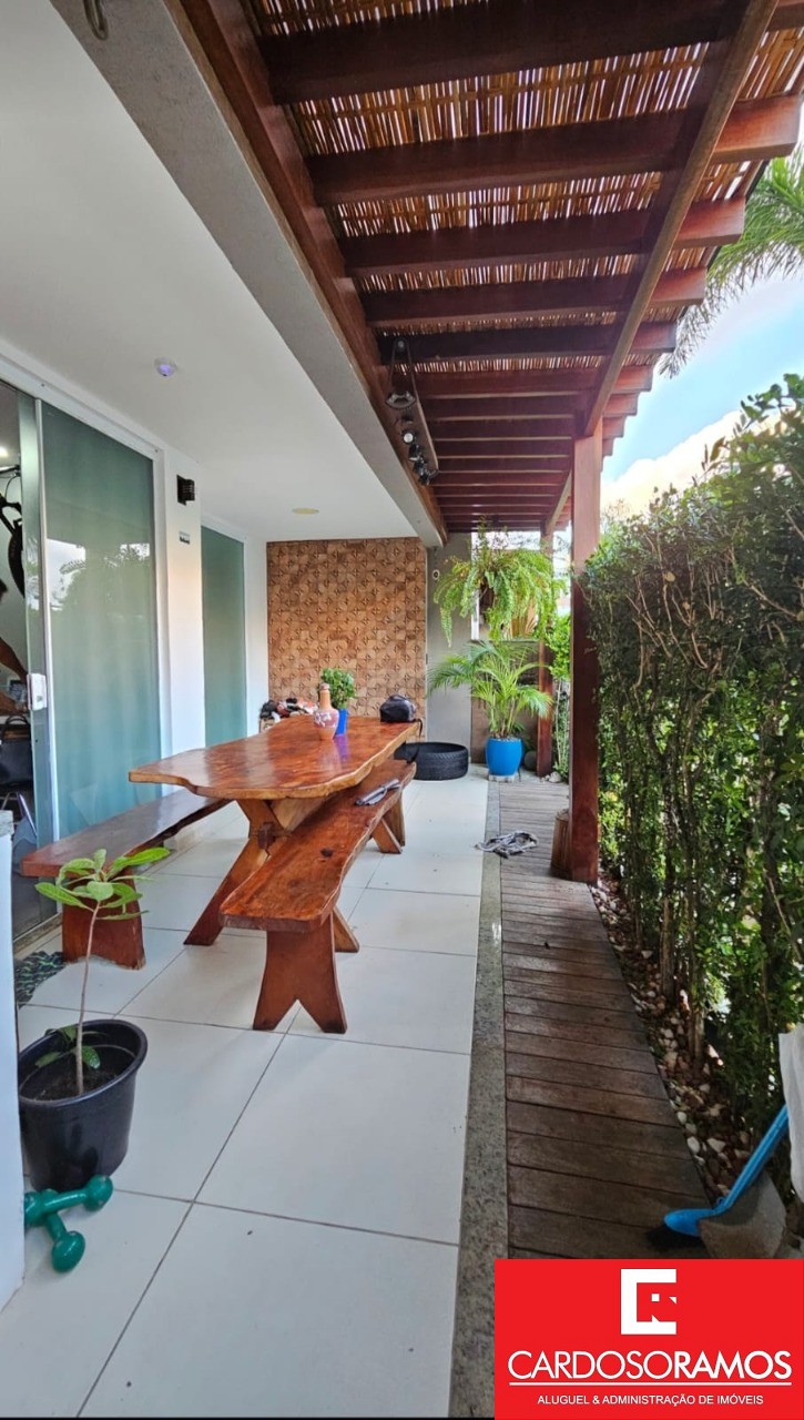 Apartamento - Buraquinho