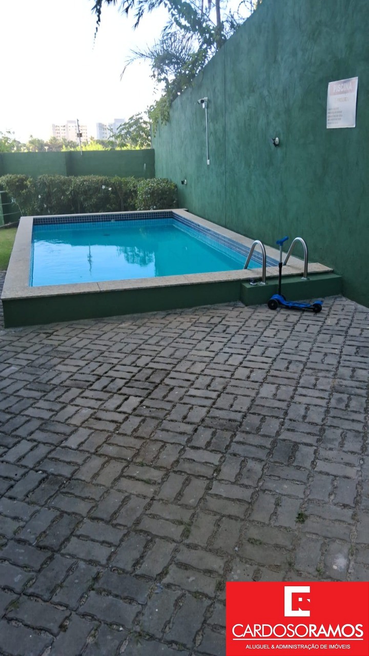 Apartamento - Buraquinho