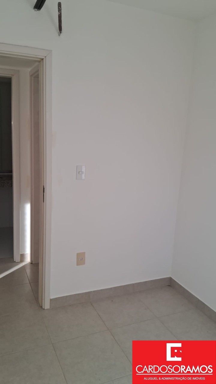 Apartamento - Buraquinho