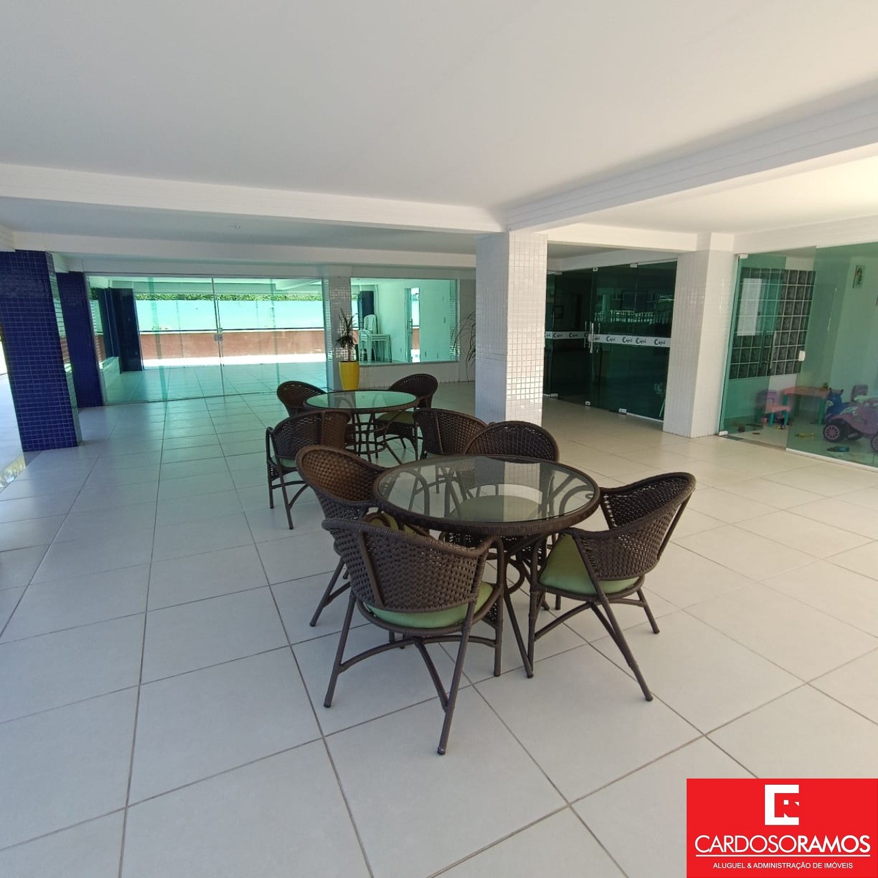 Apartamento - Pitangueiras