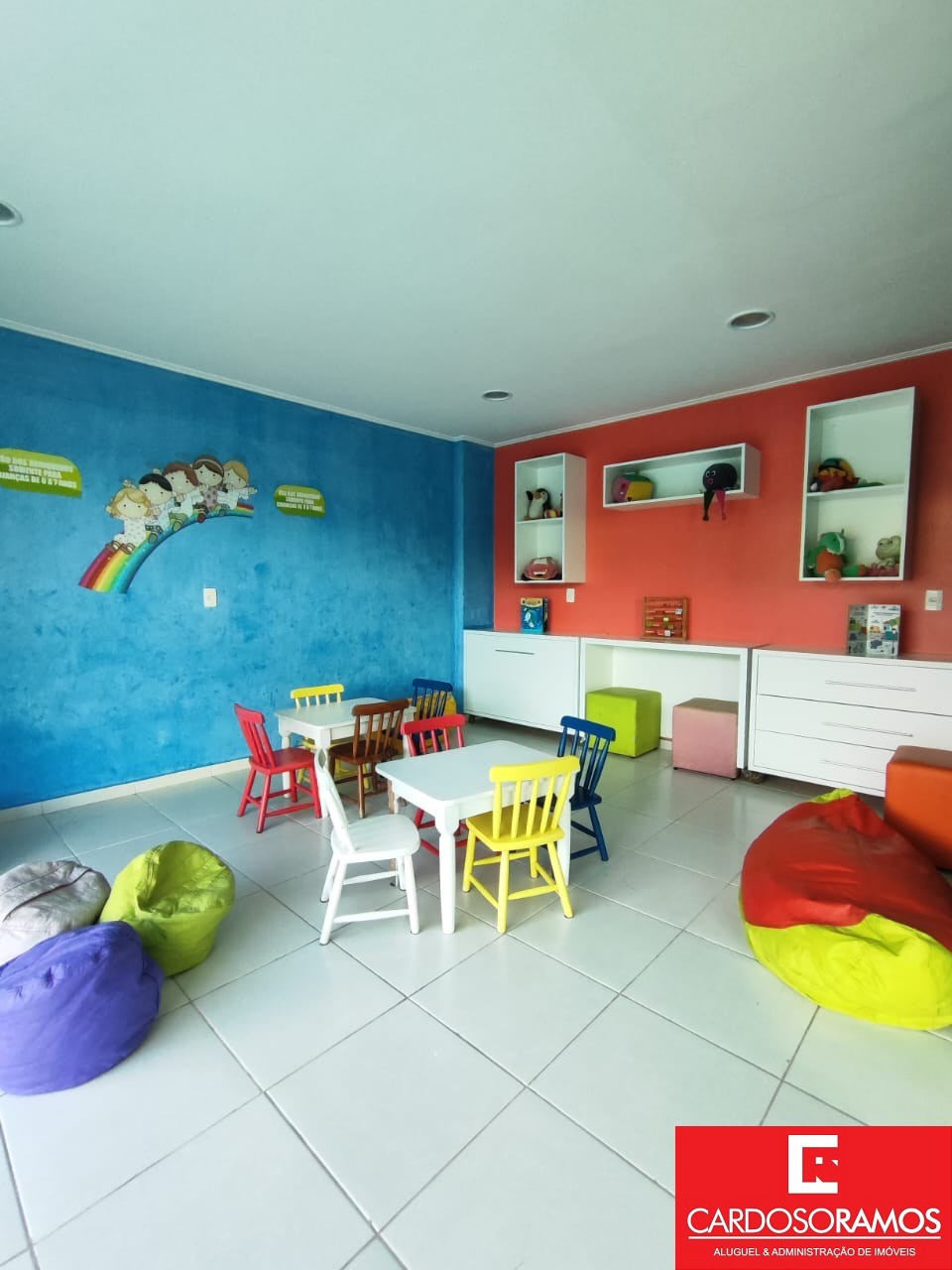 Apartamento - Buraquinho