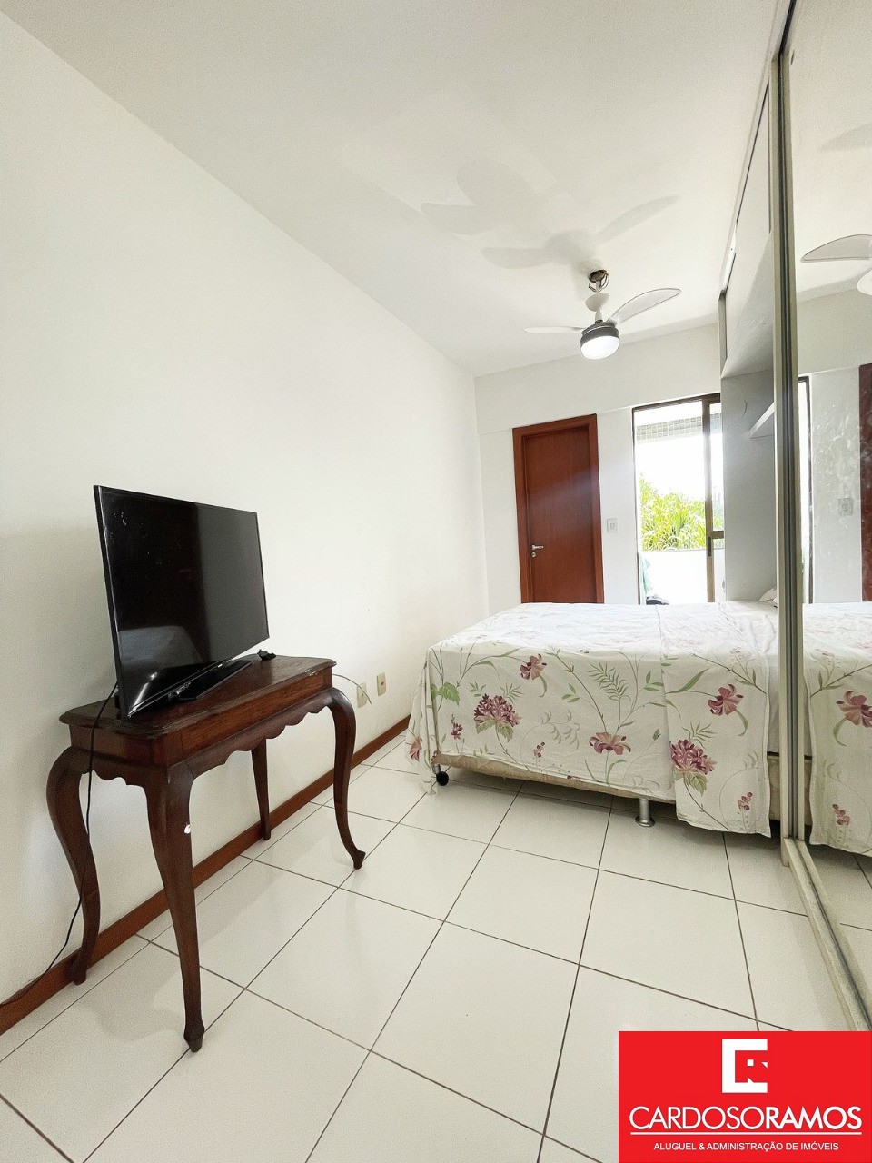 Apartamento - Pitangueiras