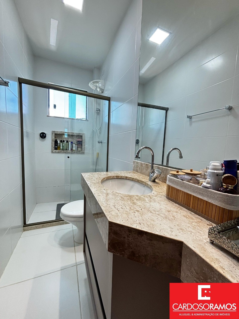 Apartamento - Buraquinho