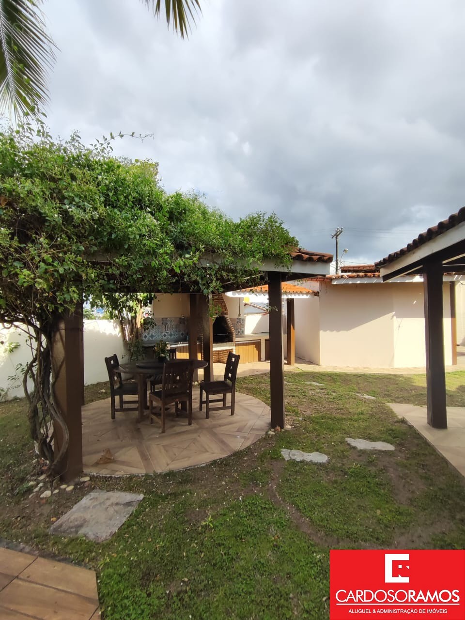 Casa à venda e aluguel com 3 quartos, 538m² - Foto 4