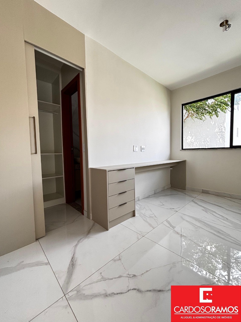 Casa à venda com 5 quartos, 485m² - Foto 10