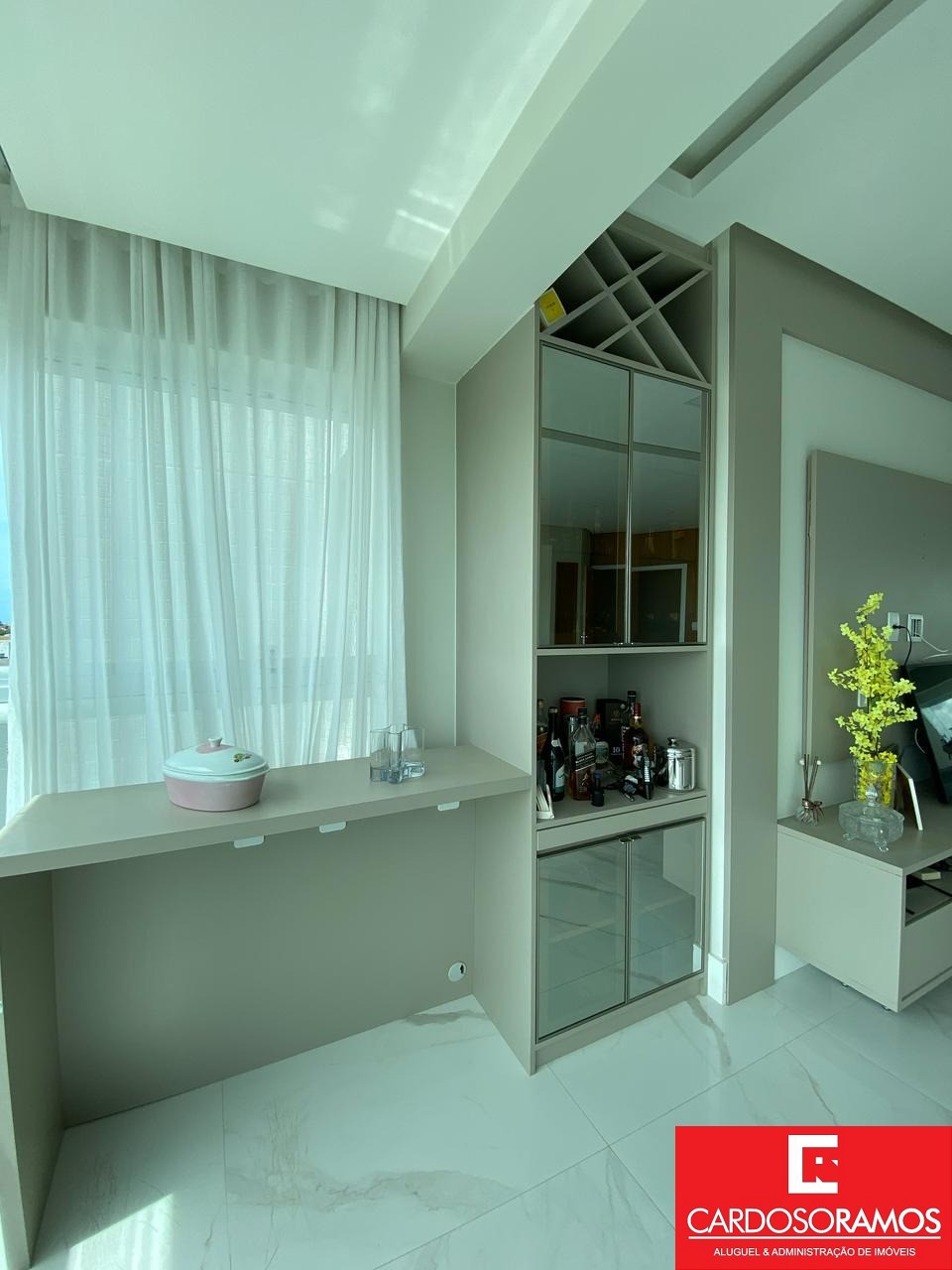 Apartamento - Pitangueiras
