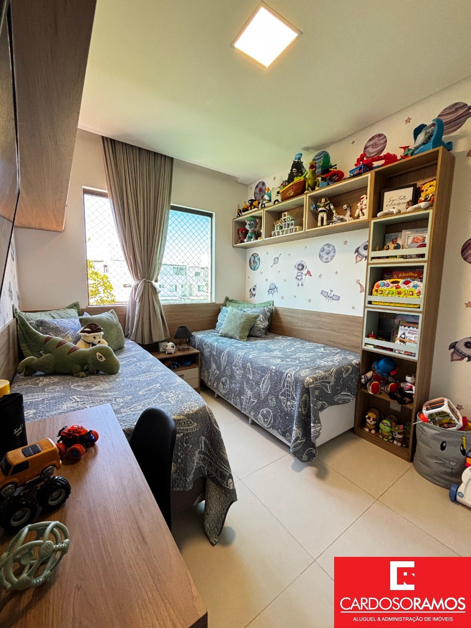 Apartamento - Buraquinho