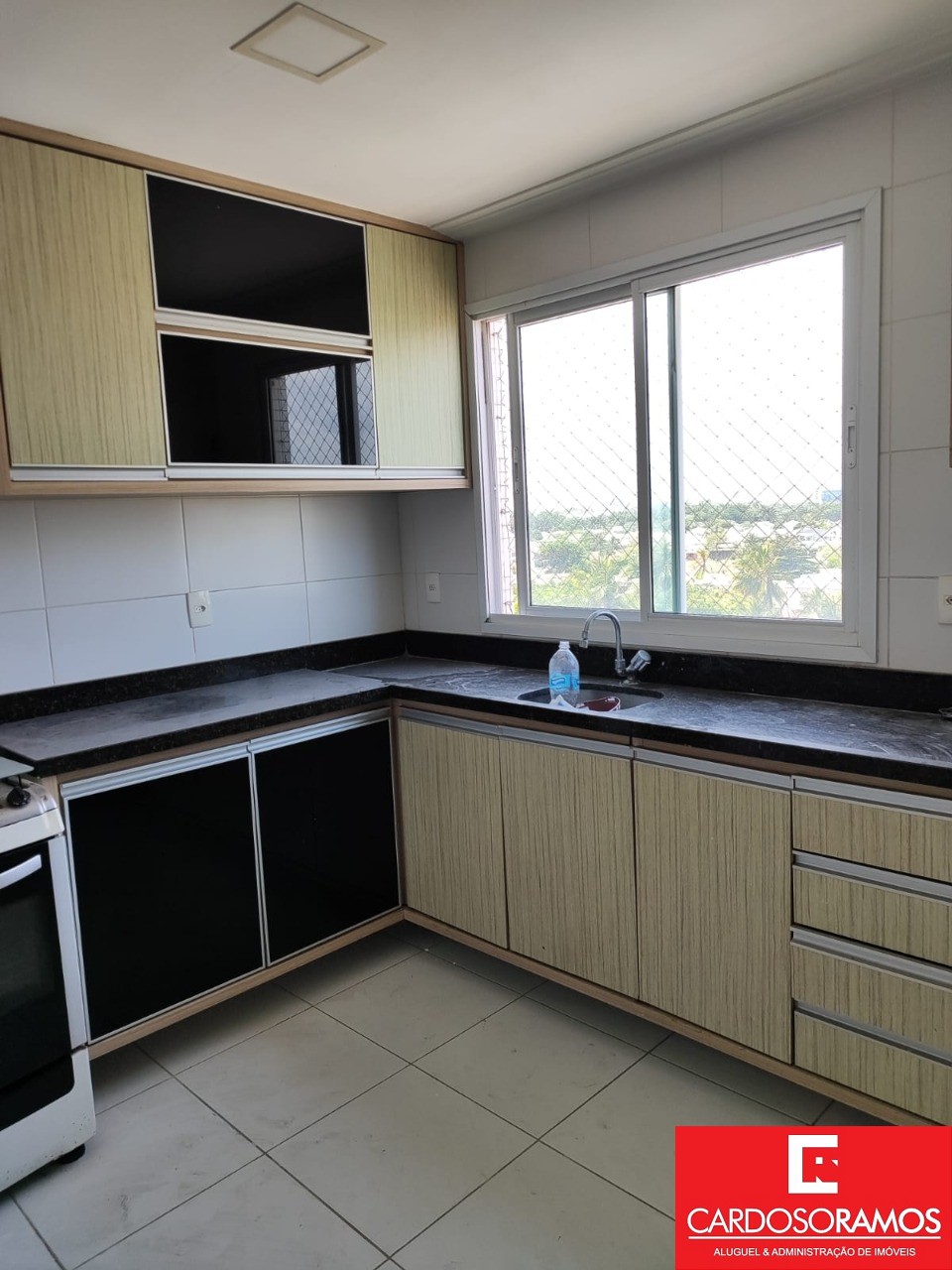 Apartamento - Buraquinho