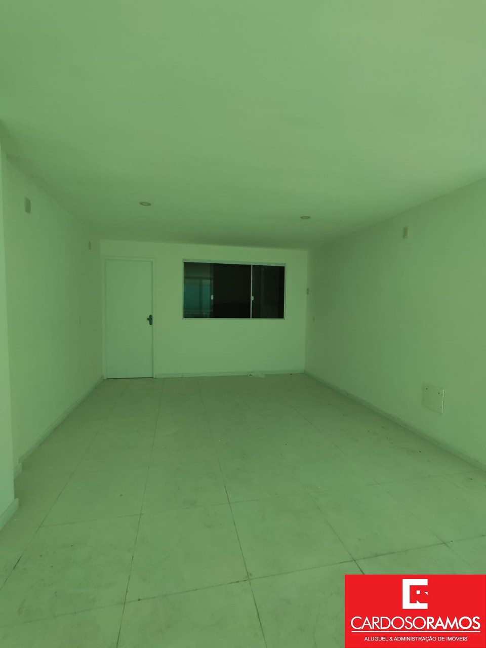Apartamento - Buraquinho