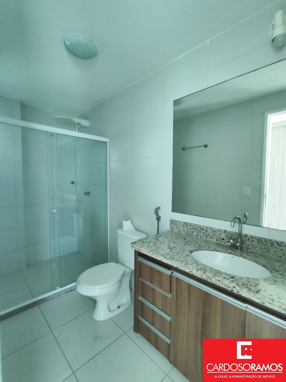 Apartamento - Buraquinho