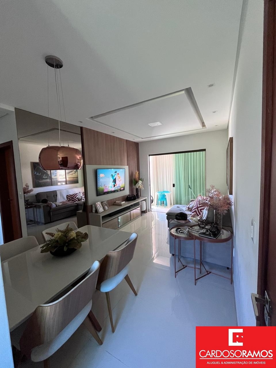 Apartamento - Buraquinho