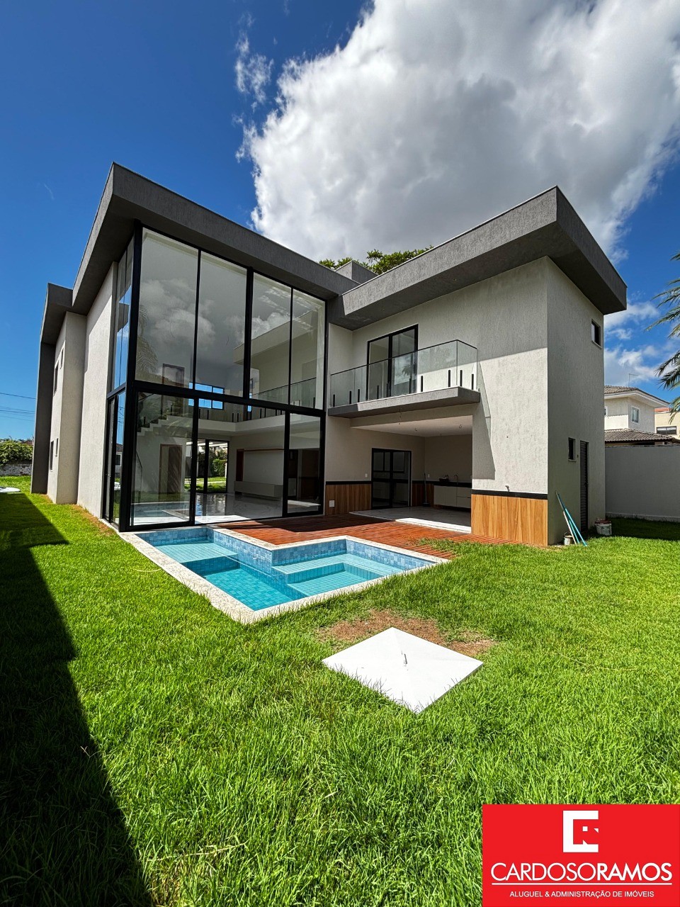 Casa à venda com 5 quartos, 485m² - Foto 2