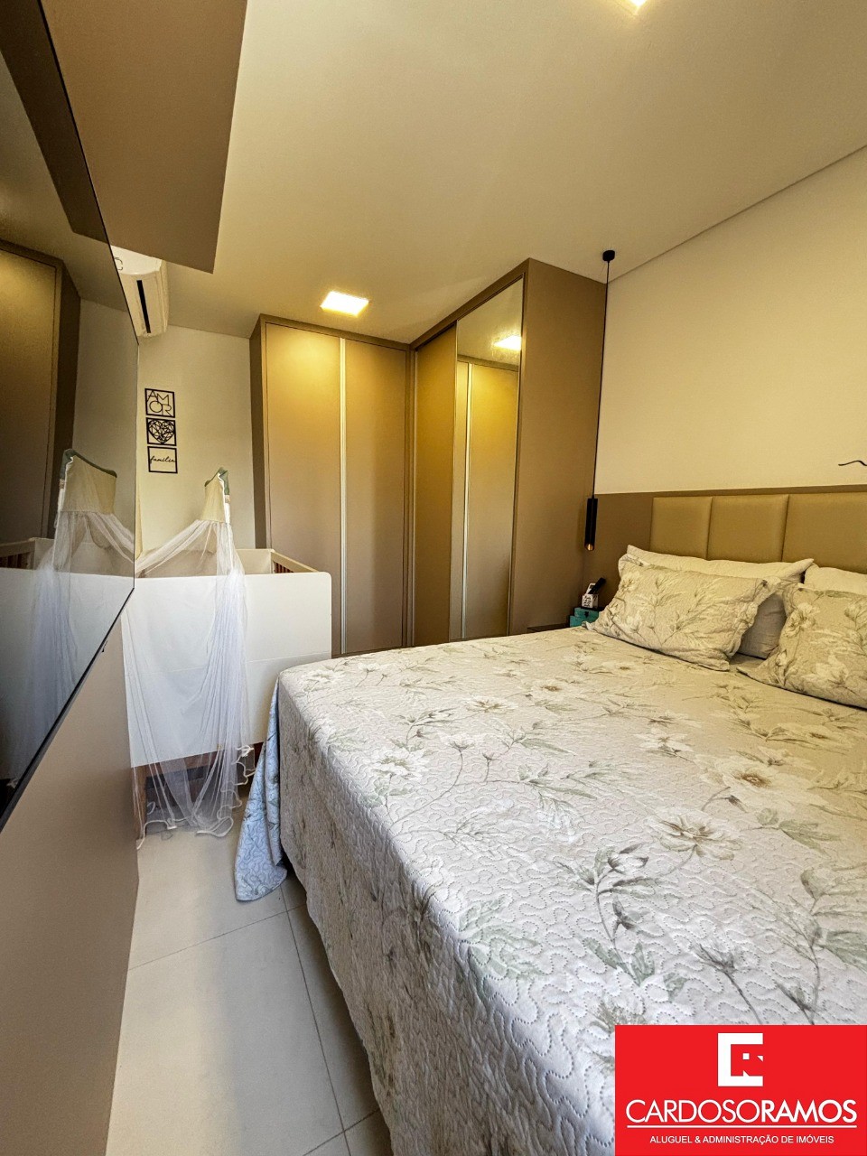 Apartamento - Buraquinho