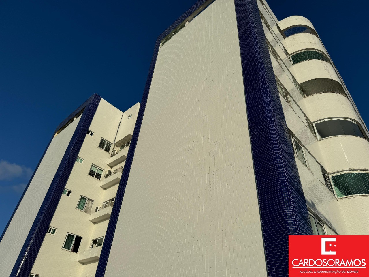 Apartamento - Pitangueiras