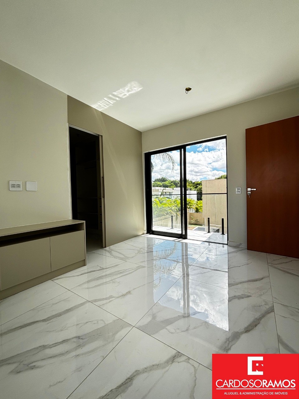 Casa à venda com 5 quartos, 485m² - Foto 9