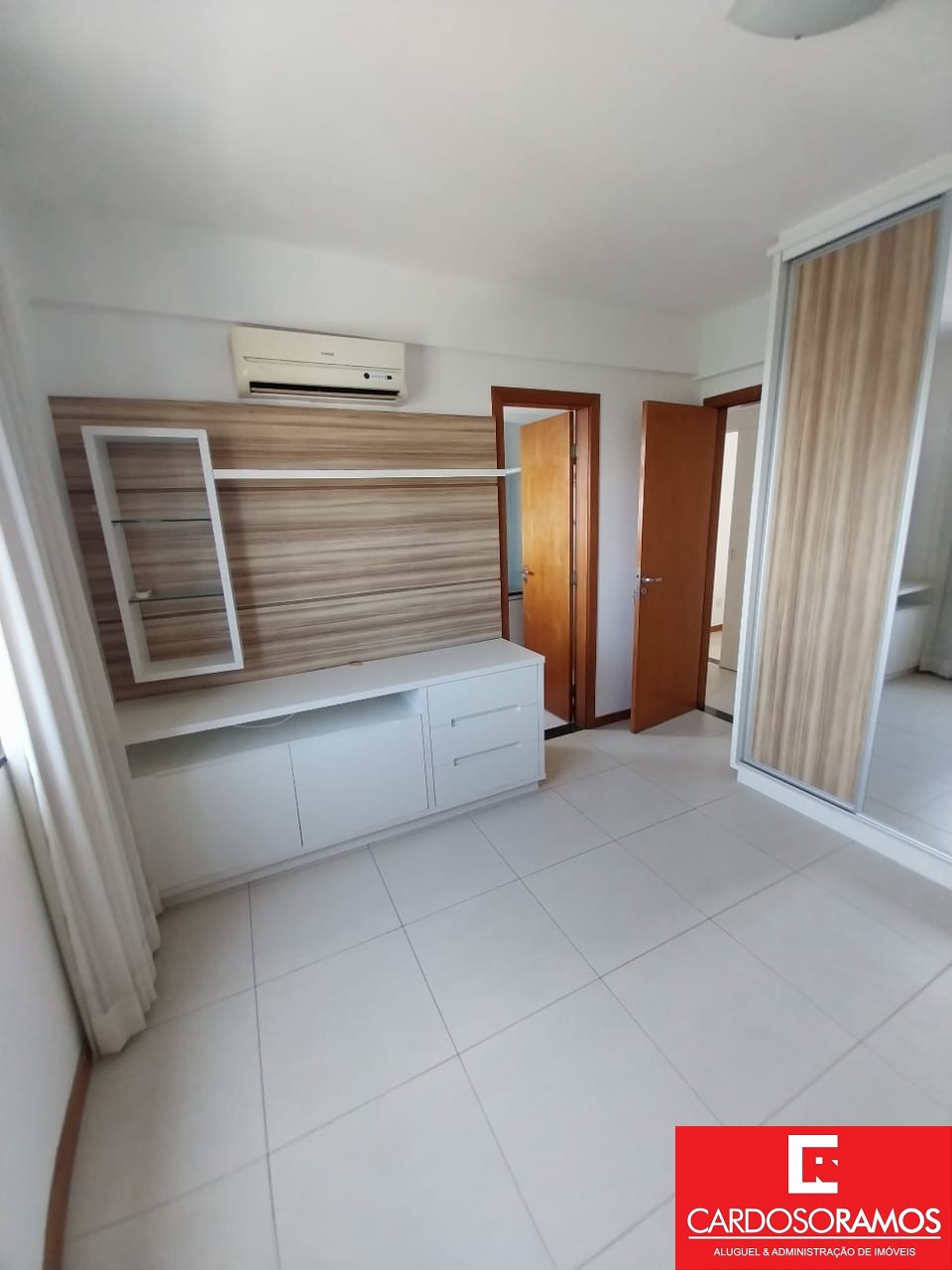 Apartamento - Pitangueiras