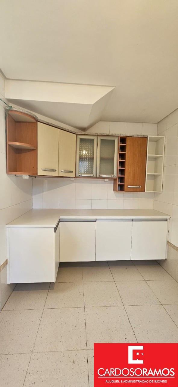 Casa à venda e aluguel com 4 quartos, 960m² - Foto 8