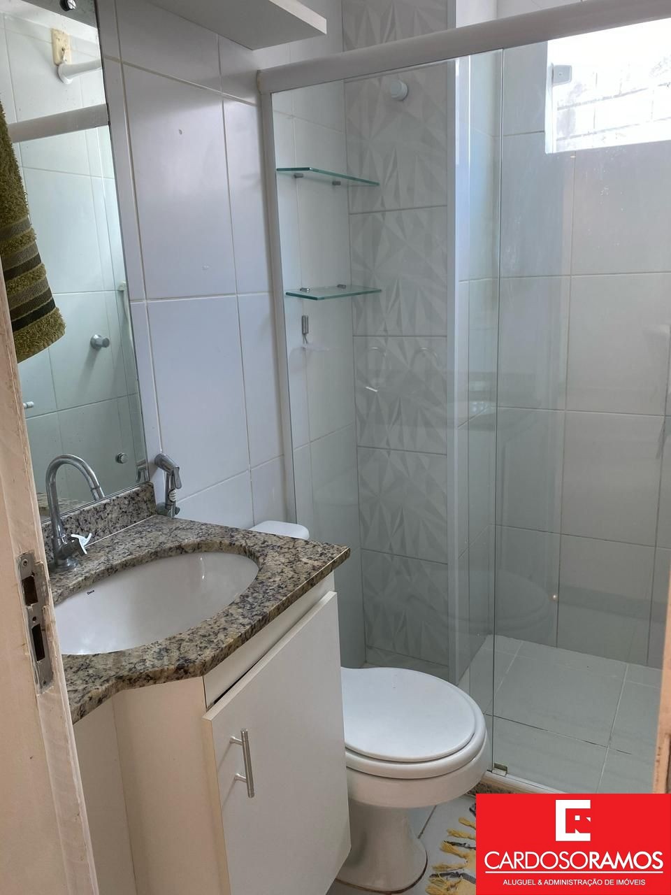 Apartamento - Buraquinho
