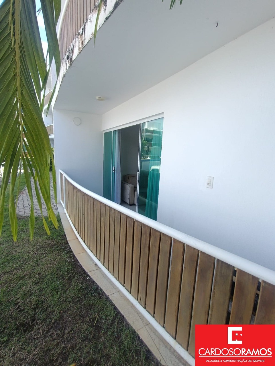 Apartamento - Buraquinho