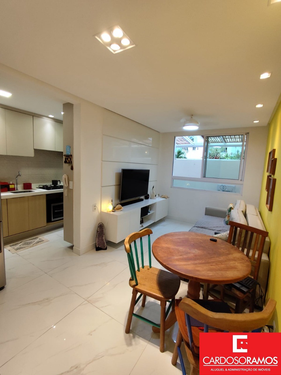 Apartamento - Buraquinho