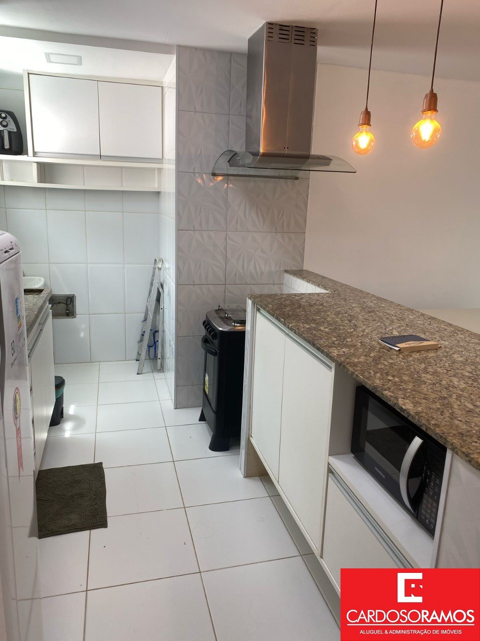 Apartamento - Buraquinho