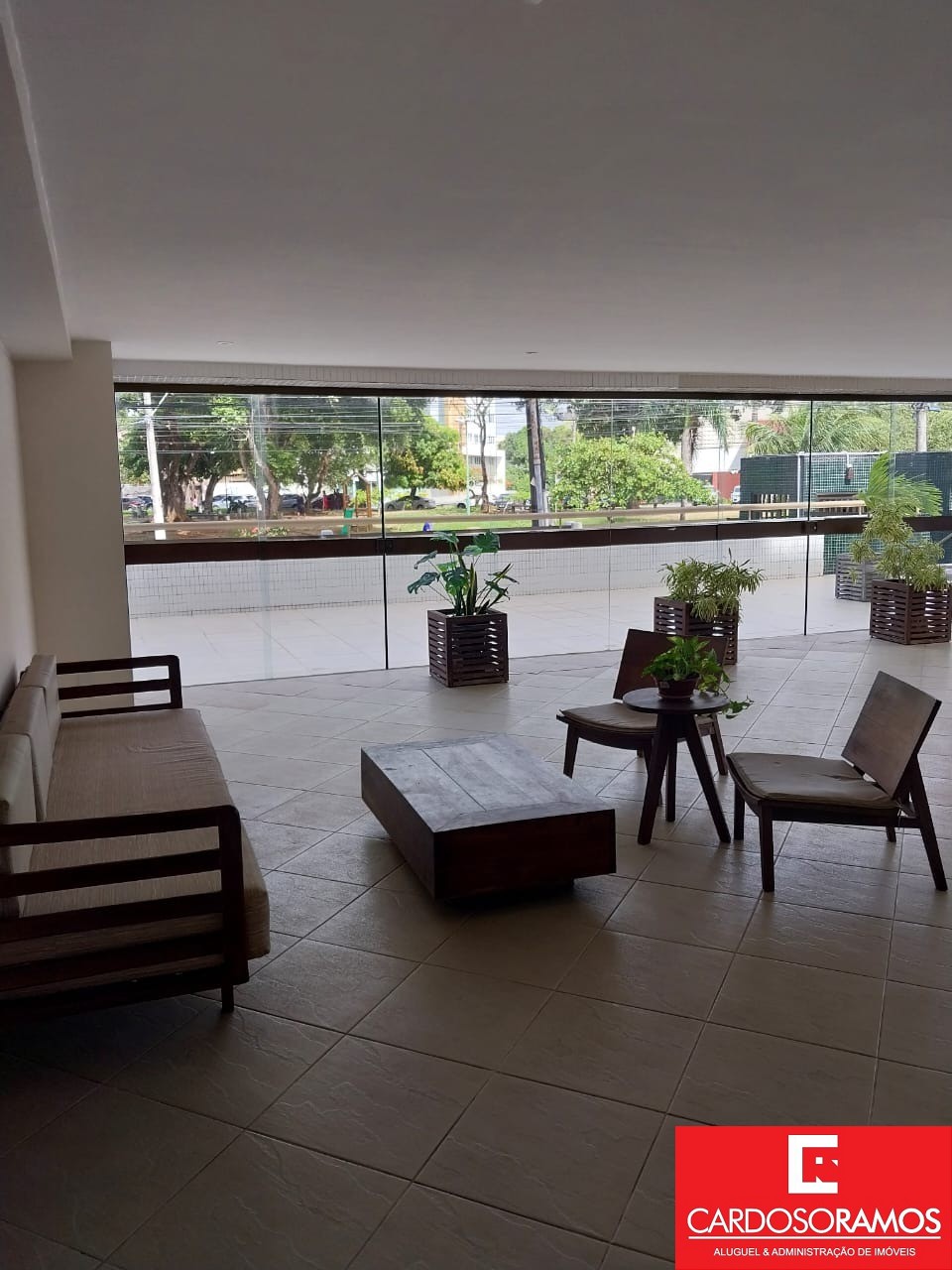 Apartamento - Pitangueiras