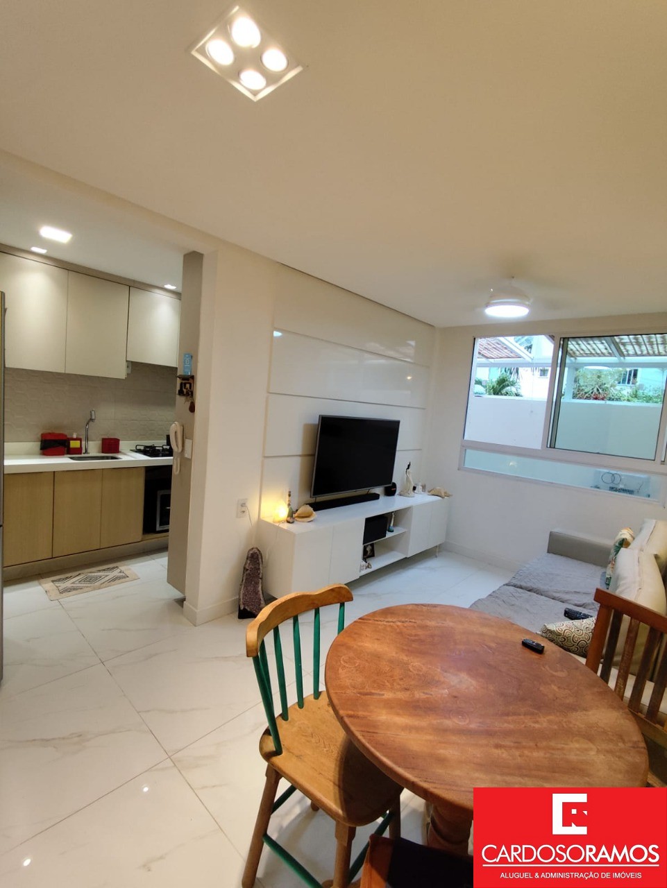 Apartamento - Buraquinho