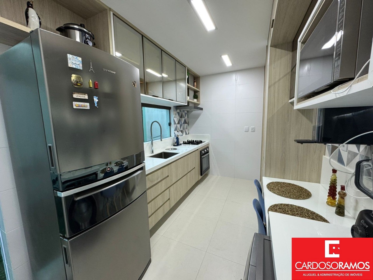 Apartamento - Buraquinho