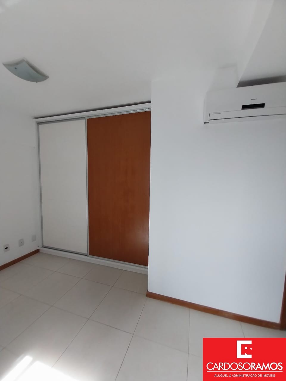 Apartamento - Pitangueiras