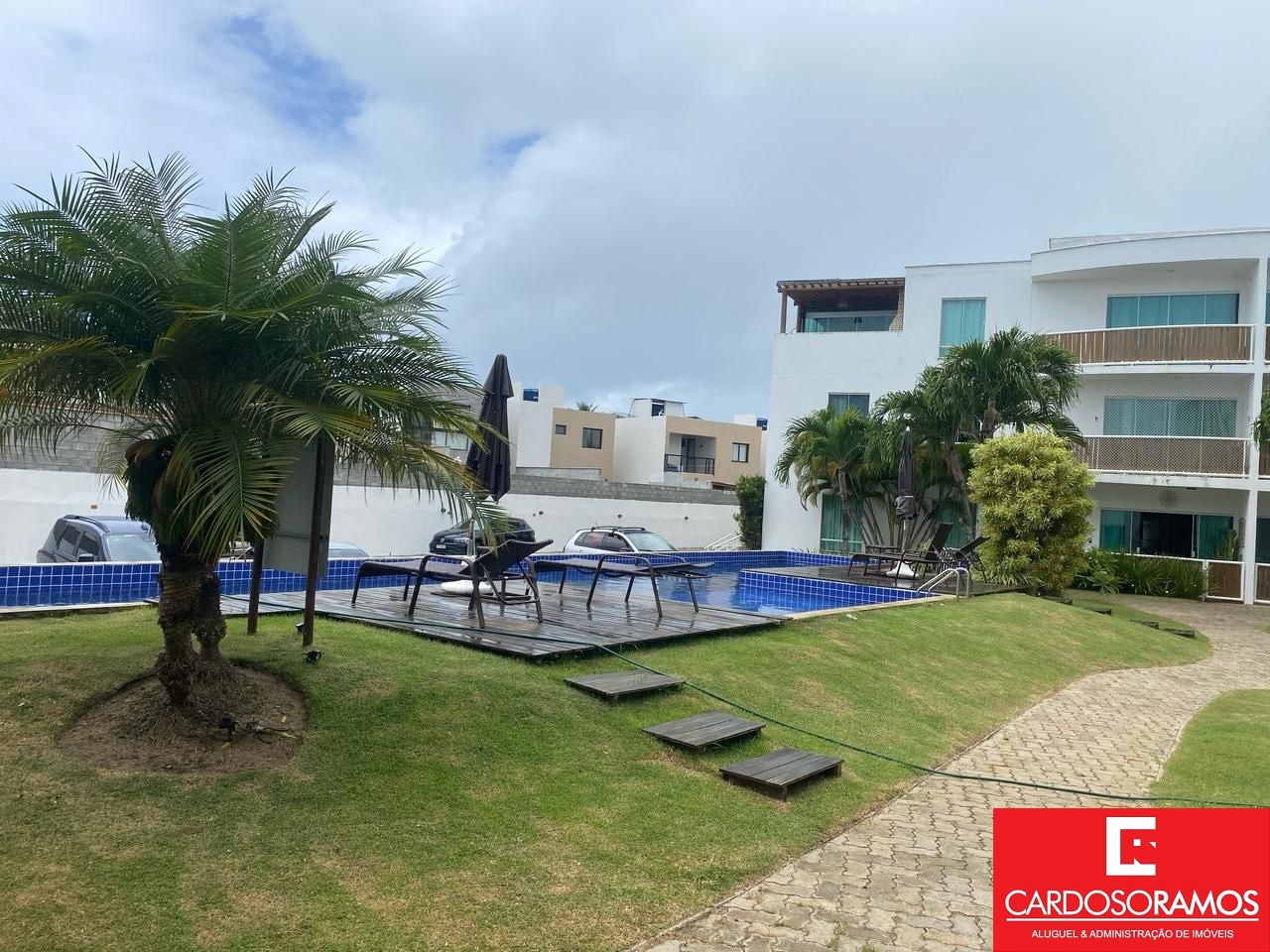 Apartamento - Buraquinho
