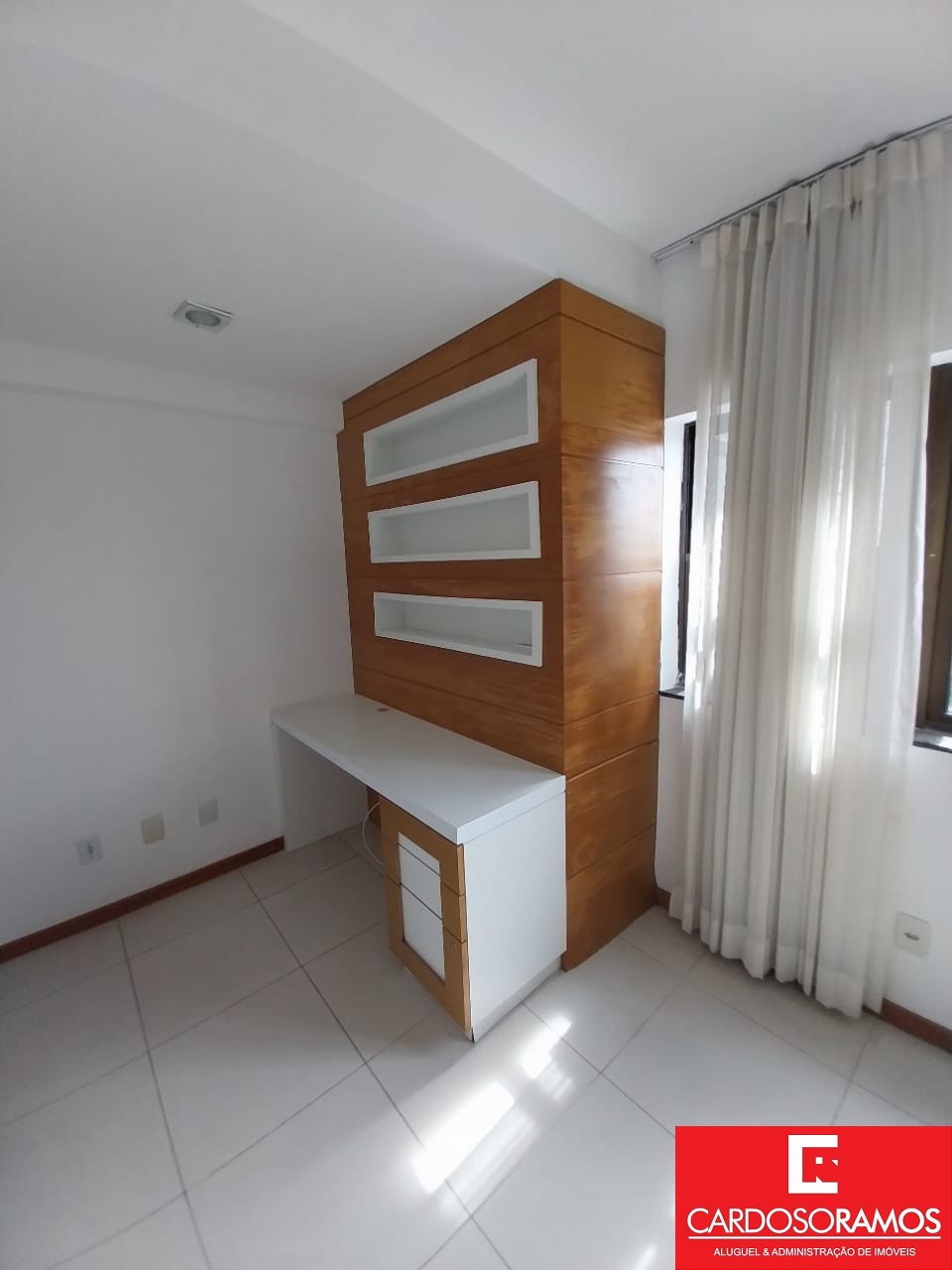 Apartamento - Pitangueiras
