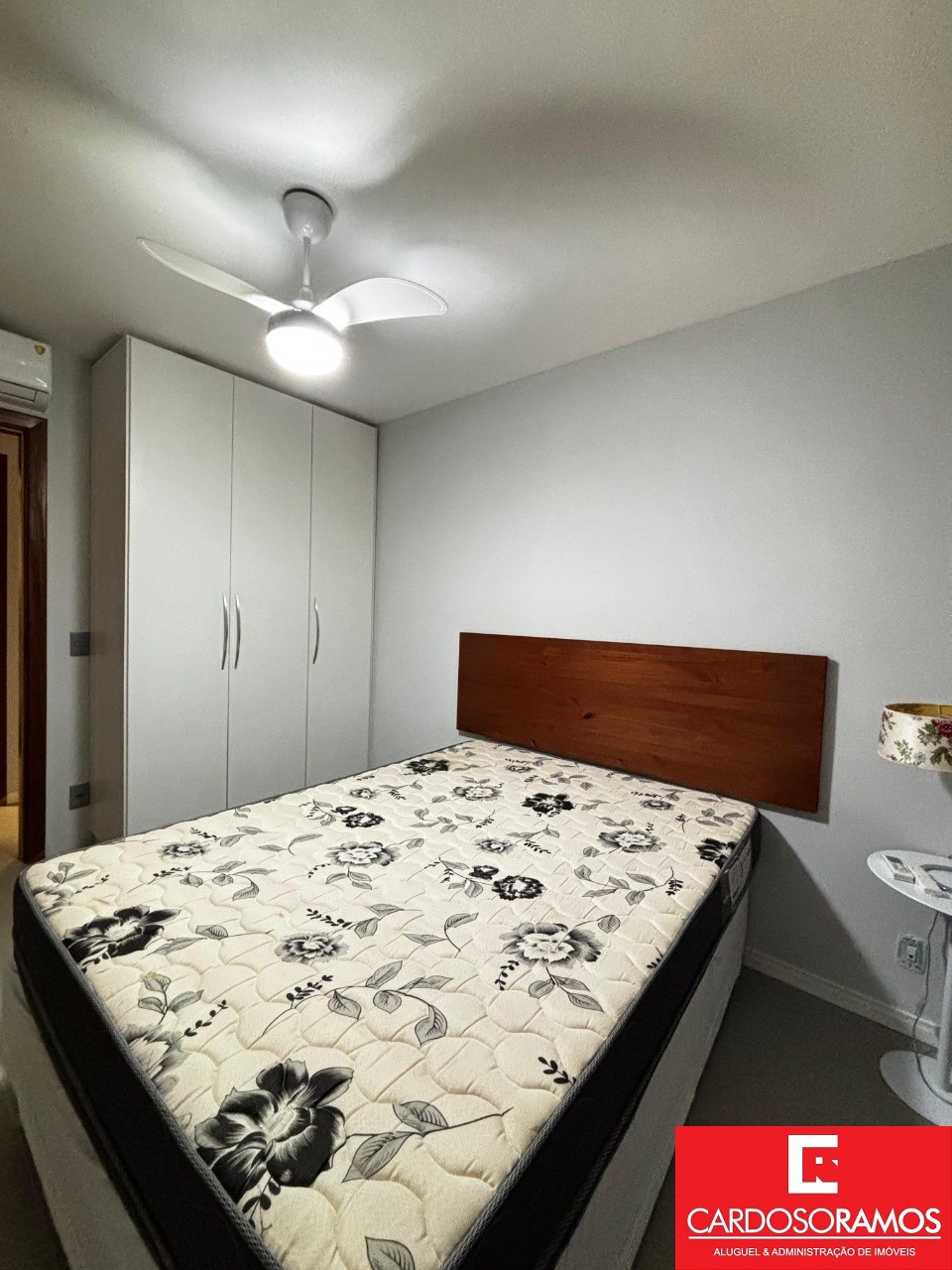 Apartamento à venda com 2 quartos, 65m² - Foto 10