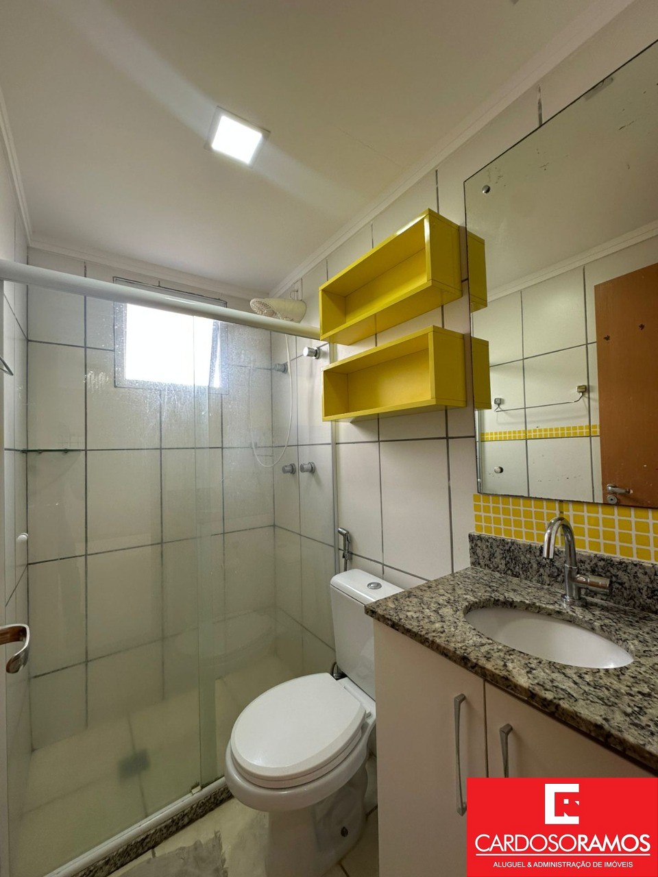 Apartamento - Buraquinho